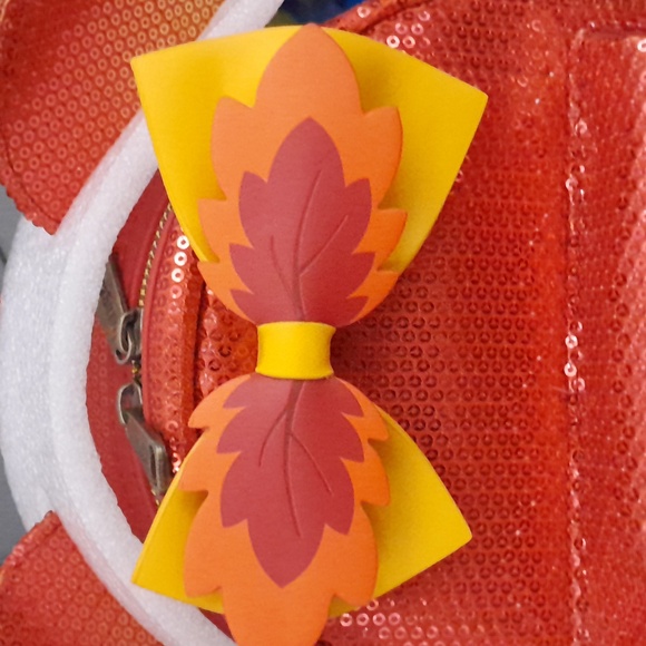 NWT Loungefly Disney Minnie Sequins Fall Bag - Picture 4 of 8